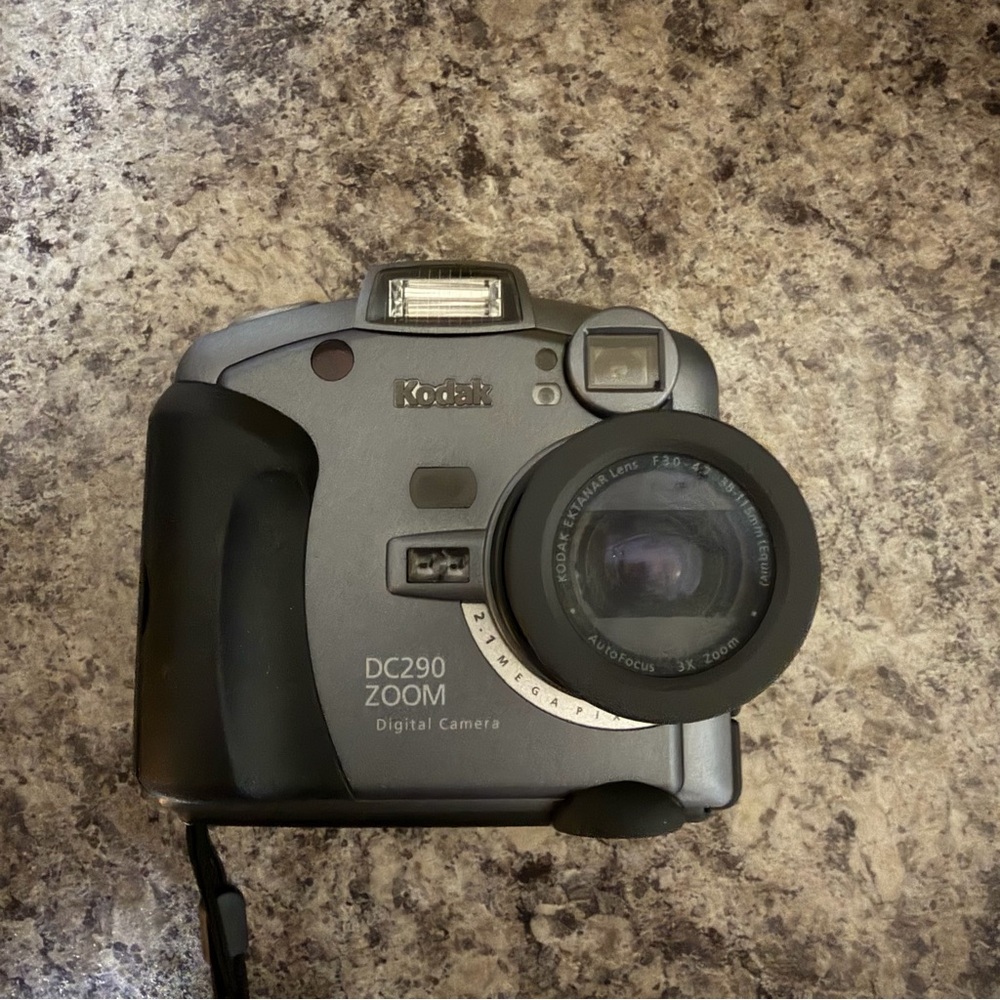 Kodak DC290 Zoom Digital Camera 2.1MP